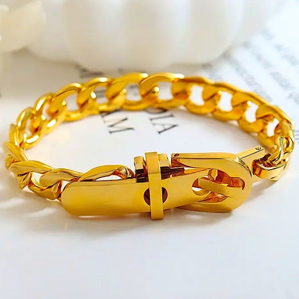 Gold Link Choker Necklace and Bracelet Set - Picture 12 of 14